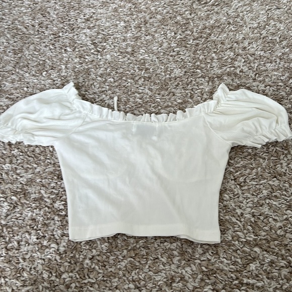Never Worn Hello Molly White Crop Top Off Shoulder Sz XS (US 2) - Picture 8 of 10